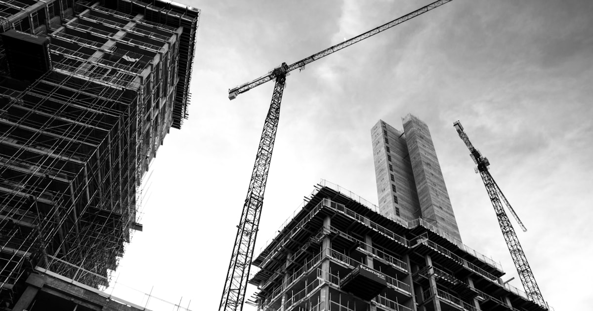Marketing digital para engenharia civil: pilares e canais de geração de demanda